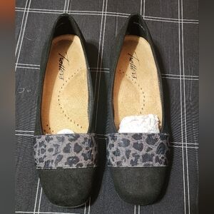 New Trotters Samantha Black Leopard Womens 5.5 Ballet Flats Loafers Slip On 1812